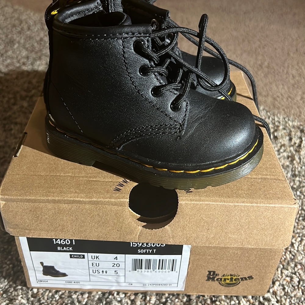 Dr. Martens Toddler size 5C